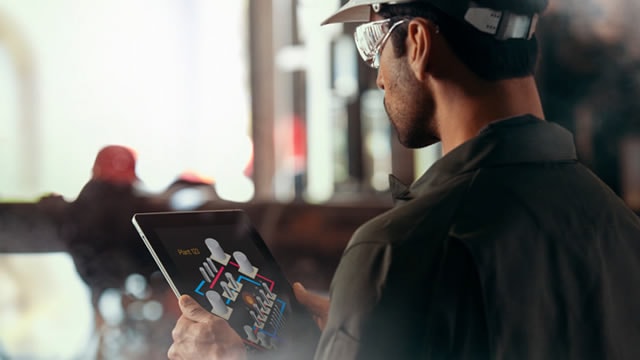 Is Qualcomm Up 40% or Down 20%? 2 Contrarian Takes