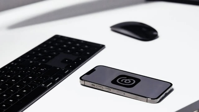 Meta Explores AI-Powered Shopping Research Tool