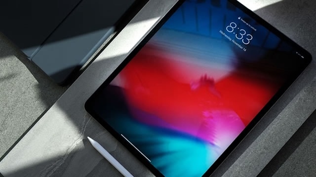 Apple Stock Could Surge on Record iPhone Sales and Bold AI Strategy