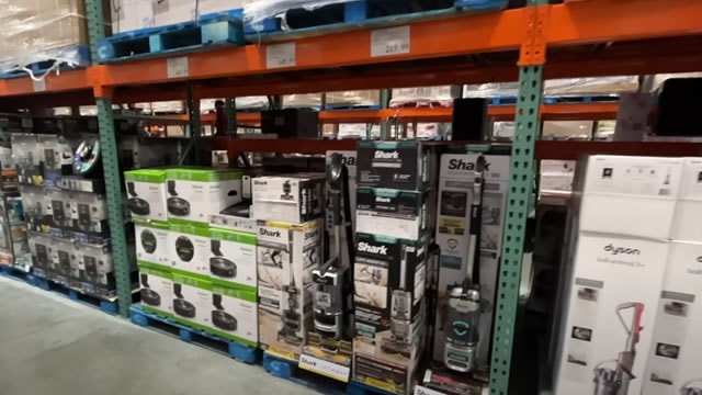 Costco Smashes Holiday Pie Sales, Black Friday Records