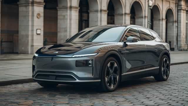 Nio stock extends gains after Wall Street upgrades and profit surprise