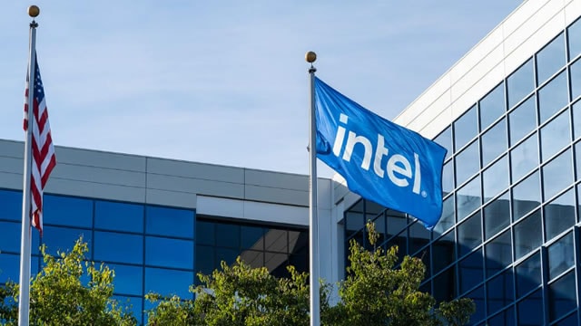 Intel Just Got a Rare Double Upgrade From Bank of America. The Stock Is Surging