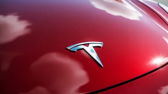 Elon Musk says he is adding a voice interface to full self-driving while regulators investigate it for missed hazards