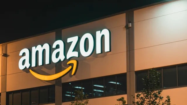Internal Amazon documents reveal a major overhaul of one of the world's biggest AI data centers