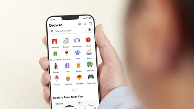 DoorDash's new AI chatbot lets you order with prompts and photos