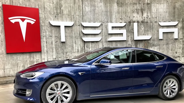 Tesla's stock could climb by more than 25% as robotaxi efforts intensify, analyst says