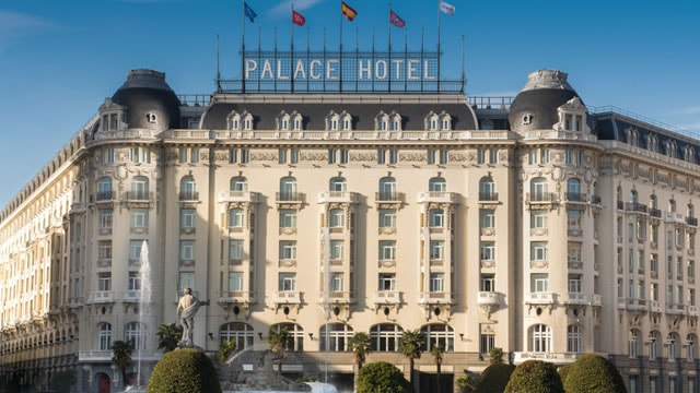 Marriott Vacations entering transition phase amid earnings miss, CEO change: analysts