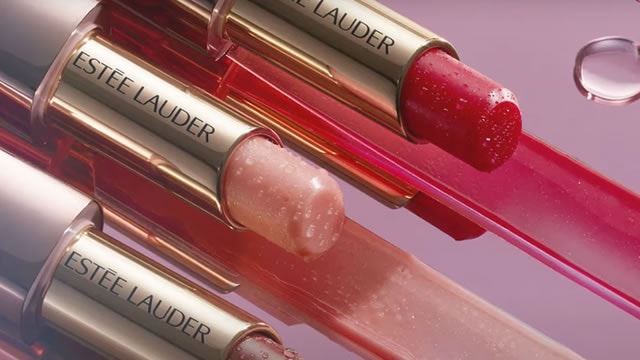 Estee Lauder Swings to Profit, Backs Fiscal 2026 Revenue Growth View